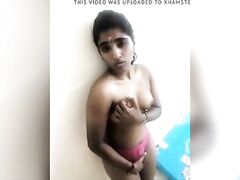 Lovely tamil village Indian bitch nude selfie...